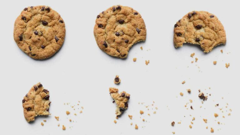 6 cookies in various stages of being eaten