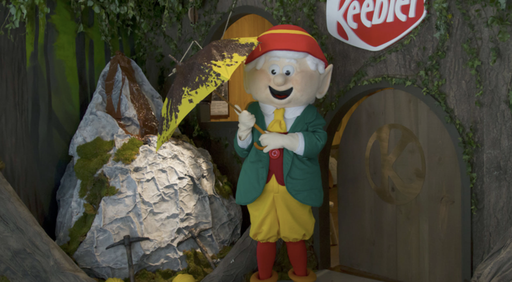 Inside the Keebler Hollow Tree Pop-Up Event