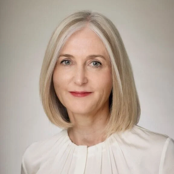 speakers_crop_10620-576x576