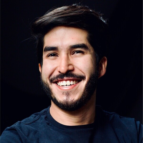 speakers_crop_7740
