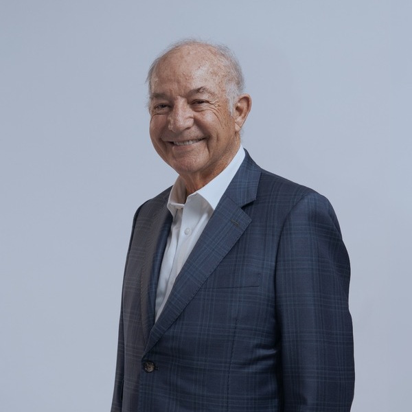 speakers_crop_7824